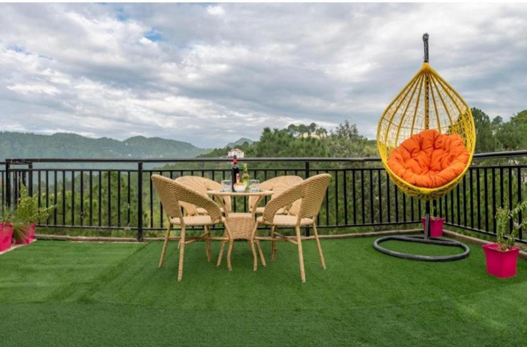 The Heritage Home Kasauli I Pine View Serviced Villa I Best Seller I Vacations I Family Events I Sky Bonfire I Kasauli By Exotic Stays Luaran gambar